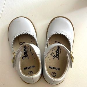 Girls/Toddler Footmates “Allie” Mary Jane shoes